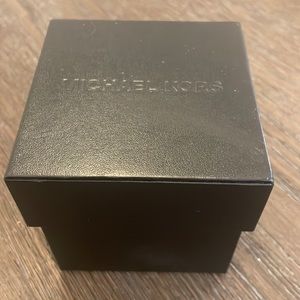 Michael Kors watch box
